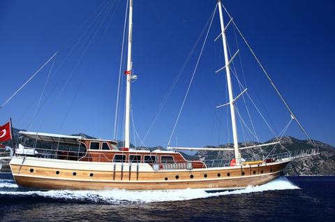 zeilboot Turkish Motor sail Marmaris Afbeelding 1