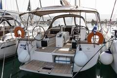 Sun Odyssey 440 (sailing yacht)