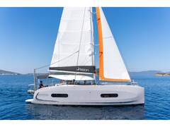 Excess 11 - Luna (sailing catamaran)